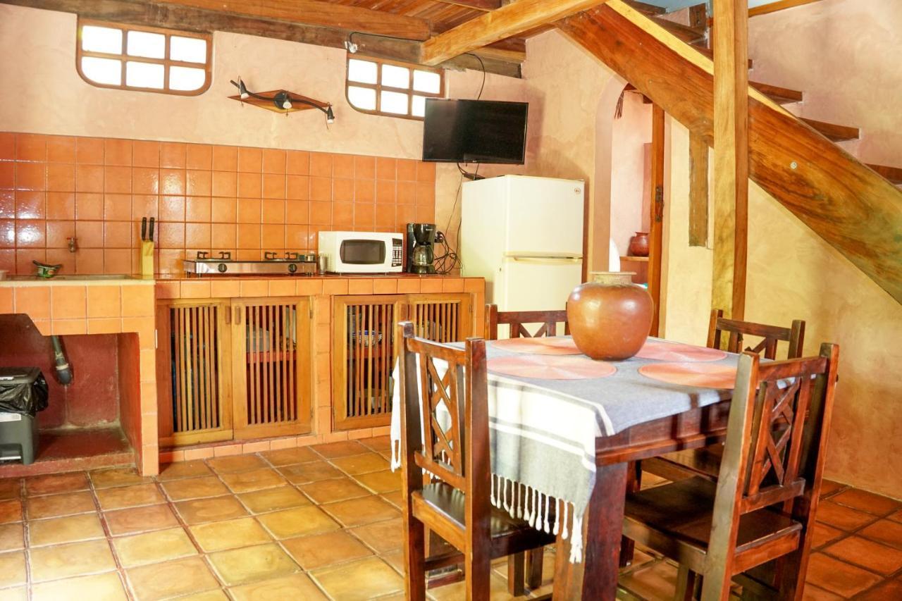 Hotel Boruca Tamarindo Bagian luar foto